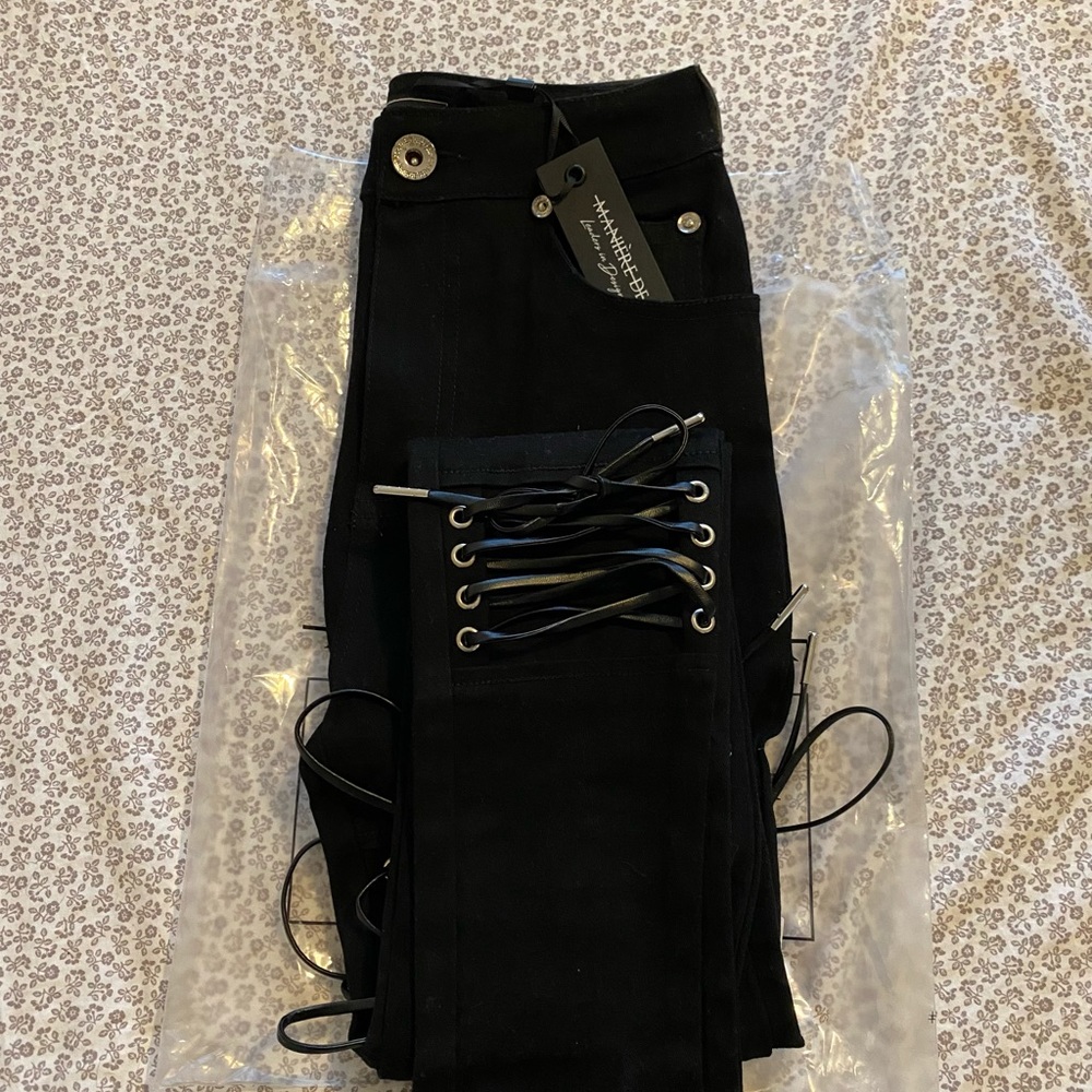 High-Rise Black Lace-Up Distressed Women's Jeans - Picture 3 of 3